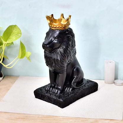 Royal Golden Lion Statue